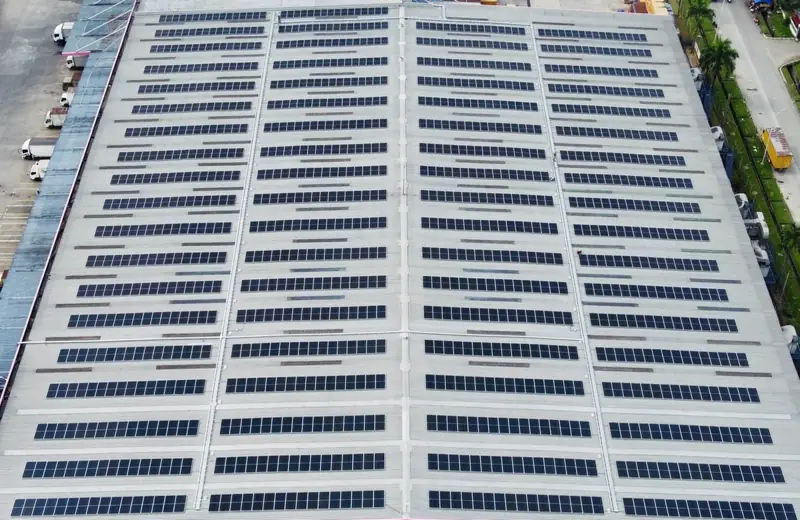 Rooftop solar at Xurya · Shipping & Logistics